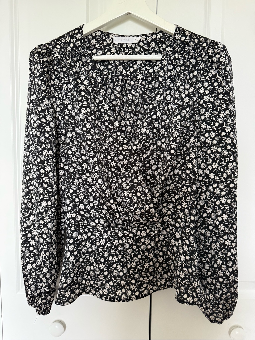 Lush Flowery Peplum Blouse Size S Floral Spring Summer Flowy